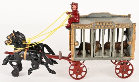 HUBLEY CAST IRON ROYAL CIRCUS WAGON w/ LIONS