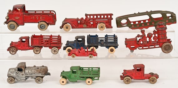 LOT OF CAST IRON TOYS