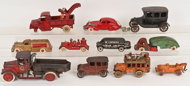 LOT OF CAST IRON TOYS