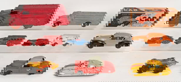LOT OF VINTAGE TOY VEHICLES