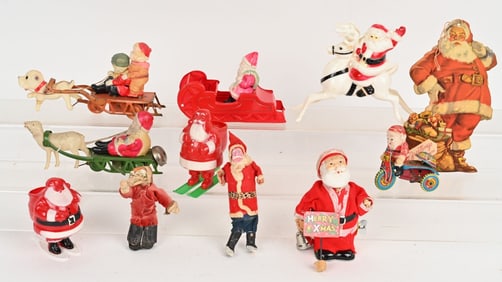 LOT OF SANTA CLAUS TOYS
