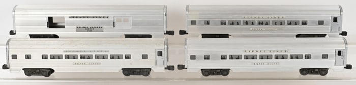 4- LIONEL ALUMINUM PASSENGER CARS