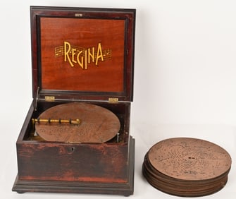 REGINA TABLE TOP MUSIC BOX & 27 -11" DISCS