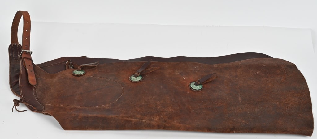 VINTAGE LEATHER WESTERN COWBOY CHAPS (1 of 5)