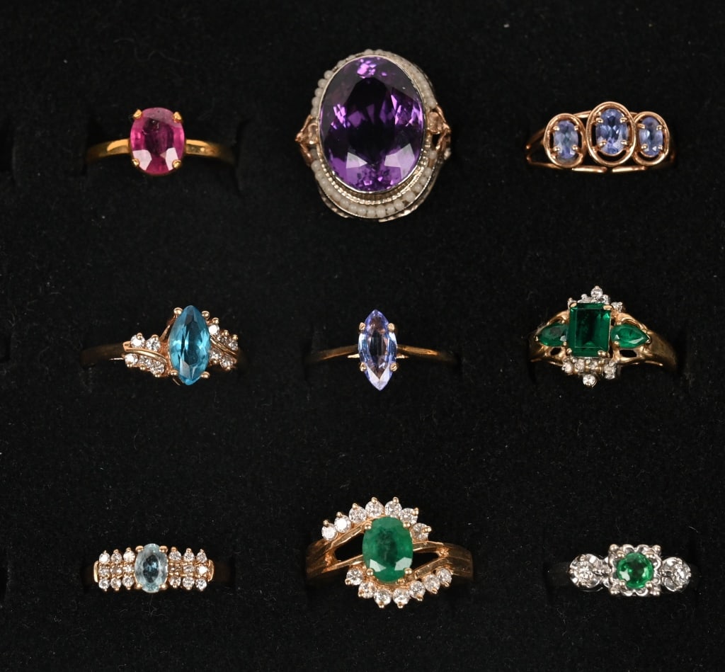 LOT OF 9 14KT GOLD RINGS (1 of 4)