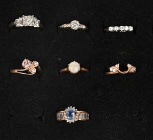 LOT OF 7-14KT GOLD RINGS