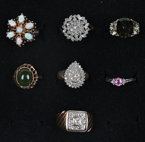 LOT OF 7 GOLD 10KT RINGS