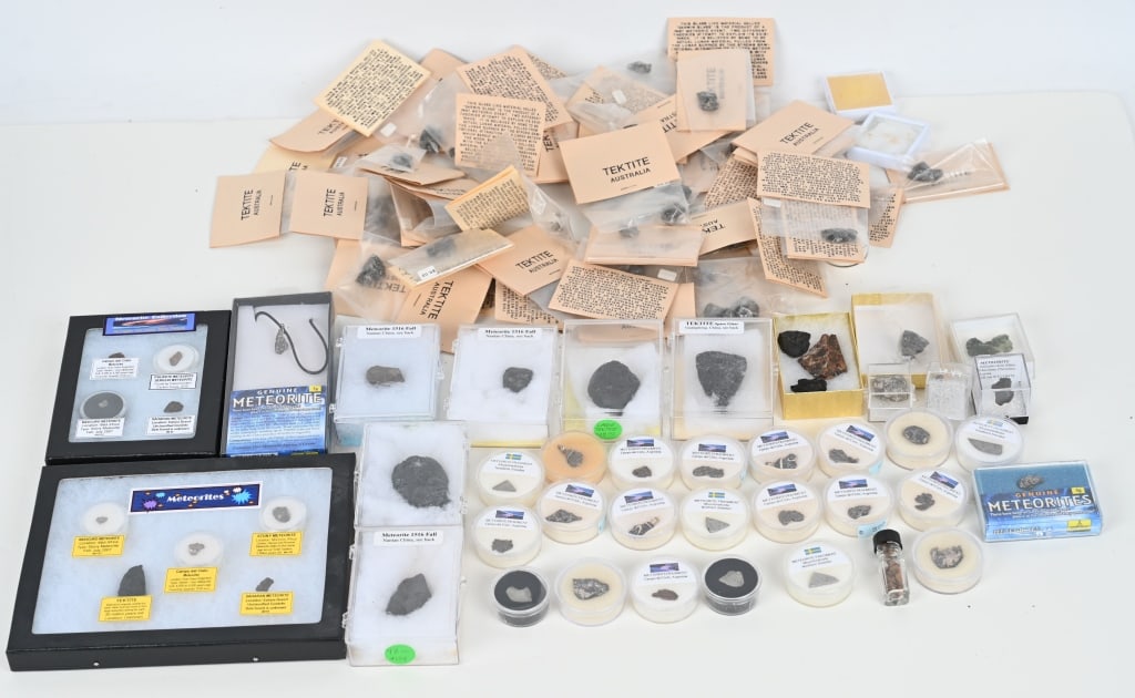 LARGE LOT METEORITE & TEKTITE FRAGMENTS (1 of 10)