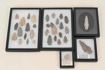 LOT OF NATIVE AMERICAN PROJECTIAL POINTS
