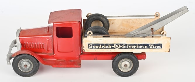 METALCRAFT PRESSED STEEL GOODRICH TIRES WRECKER