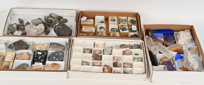 LARGE LOT OF STONE & CRYSTAL SPECIMENS