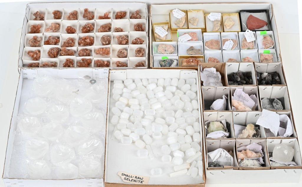 LARGE LOT OF QUARTZ, CRYSTAL & MORE (1 of 10)
