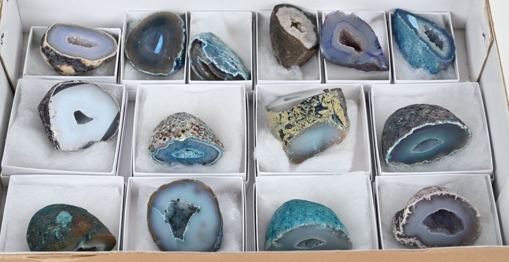 14- CUT & POLISHED GEODES (1 of 5)