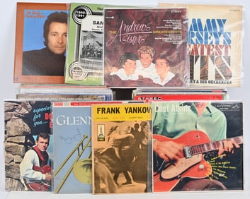VINTAGE LOT OF 33 1/3 VINYL RECORDS