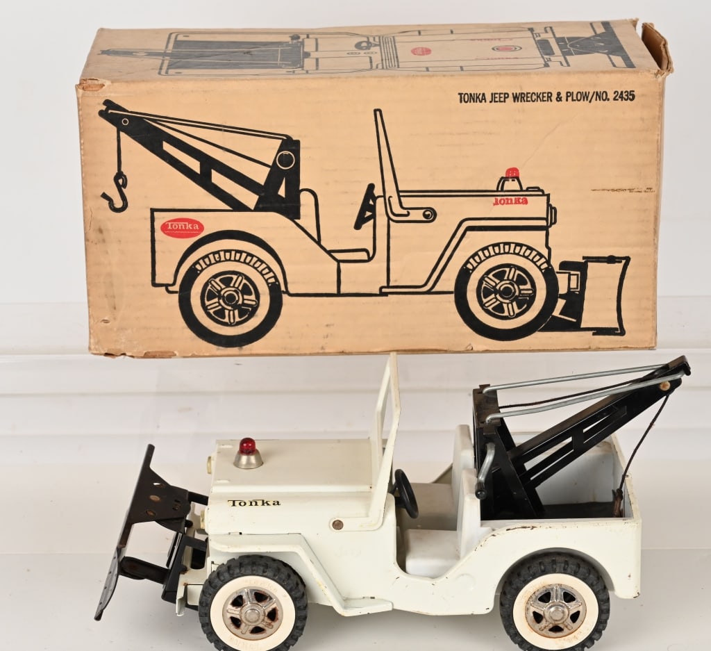 TONKA JEEP WRECKER WITH PLOW w/ BOX: All original in clean condition. Boxed 12" Excellent