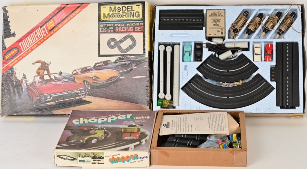 CHOPPER & THUNDERJET 500 SLOT CAR SETS (1 of 8)