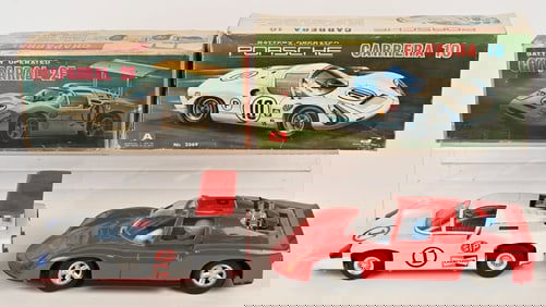 JAPAN B/O PORSCHE CARRERA & CHAPARRAL RACE CARS