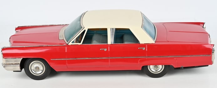 25" BANDAI TIN FRICTION CADILLAC SEDAN