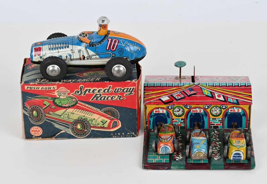 JAPAN AUTO RACE SET & SPEEDWAY RACER w/ BOX (1 of 10)