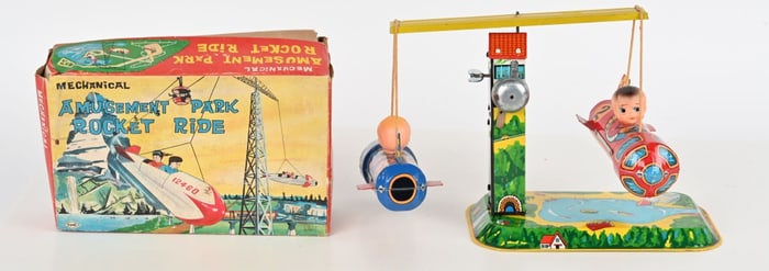 JAPAN TIN WINDUP ROCKET RIDE w/ BOX