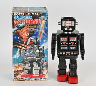 SH BATTERY OP ROTATE-O-MATIC SUPER ASTRONAUT