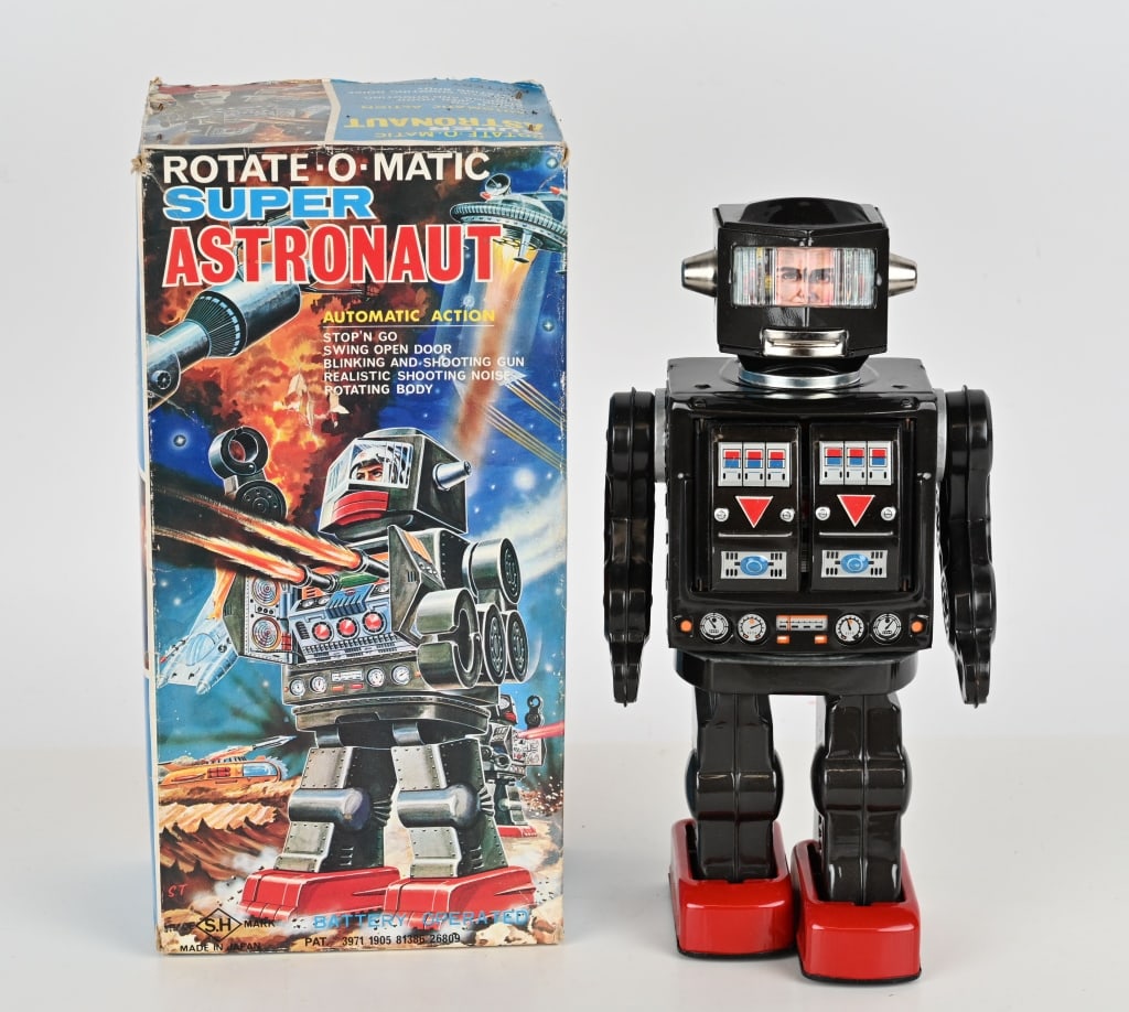 SH BATTERY OP ROTATE-O-MATIC SUPER ASTRONAUT (1 of 7)