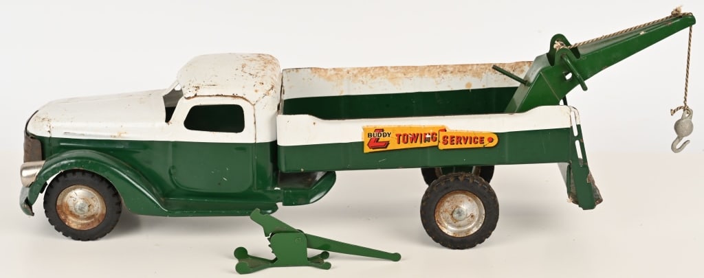 BUDDY L TOWING SERVICE TRUCK: All original with decent paint and decals. 22" Very Good-Excellent