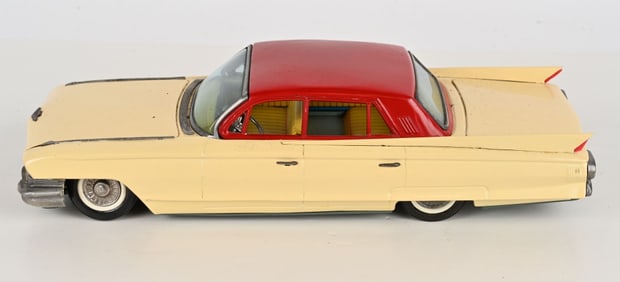 16" JAPAN TIN FRICTION 1961 CADILLAC SEDAN