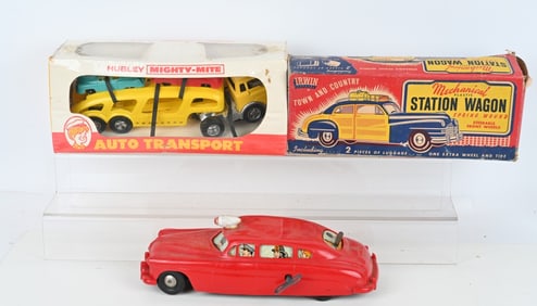 LOT OF PLASTIC VEHICLES