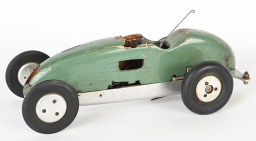 INVADER TETHER RACE CAR