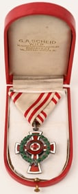 WW1 AUSTRIAN HONOR DECORATION OF THE RED CROSS