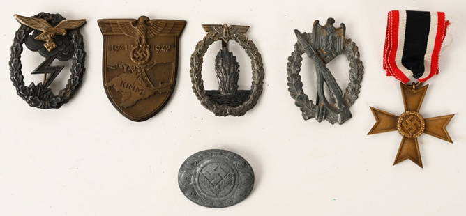 WWII NAZI GERMAN MEDAL LOT HEER LUFTWAFFE KM RAD: Lot of WWII Nazi German Medals to include 1) LUFTWAFFE&#160;GROUND COMBAT BADGE.&#160;Two piece, die struck zinc, solid backed award is in the form of a vertically oval oak-leaf wreath with separate L