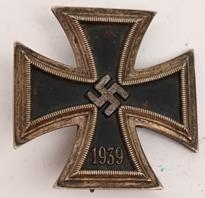 WWII NAZI GERMAN IRON CROSS 1ST CLASS WW2