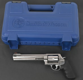 SMITH AND WESSON MODEL 500 STAINLESS STEEL