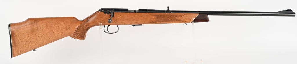 ANSCHULTZ MODEL 141 BOLT ACTION RIFLE 22 LR.: SERIAL NUMBER: 493847 BARREL: 22" CALIBER: 22 LONG RIFLE MANUFACTURED: 1964 MADE IN WEST GERMANY Imported by Savage. The Anschutz Model 141 bolt-action rifle was primarily produced and imported by Sav
