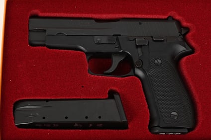 SIG SAUER MODEL P226 SEMI AUTO PISTOL W/BOX