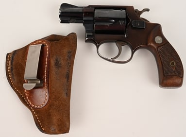 SMITH & WESSON MODEL 37 CHIEFS AIR WEIGHT REVOLVER