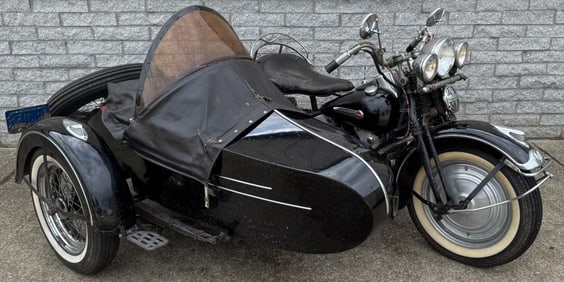 1947 HARLEY DAVIDSON KNUCKLEHEAD w/ SIDECAR