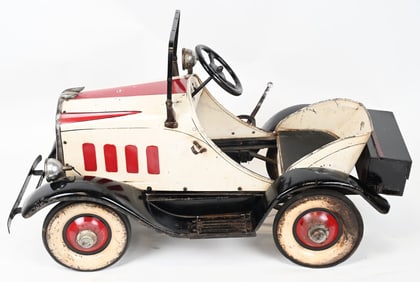 STEELCRAFT 1930'S PEDAL CAR