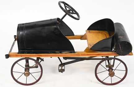 1920's AMERICAN NATIONAL STAR PEDAL CAR