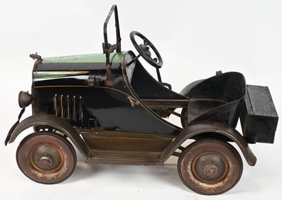 1920'S STEELCRAFT PEDAL CAR