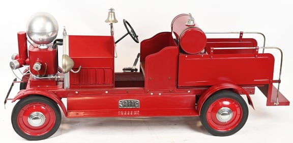 AHRENS FOX PEDAL FIRE PUMPER TRUCK