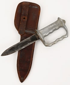 WWII USMC AUSTRALIA NEW ZEALAND D GUARD KNIFE WW2