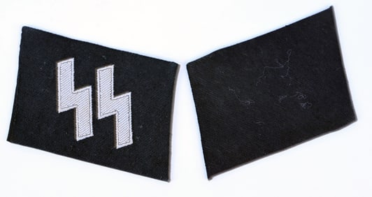 WWII NAZI GERMAN WAFFEN SS RUNIC COLLAR TAB SET
