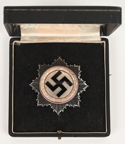 WWII NAZI GERMAN CASED GERMAN CROSS IN SILVER #20
