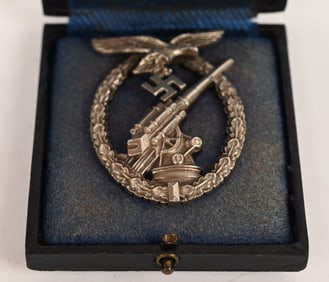 WWII NAZI GERMAN CASED LUFTWAFFE FLAK BADGE WW2