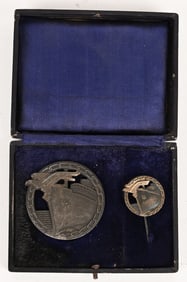 WWII NAZI GERMAN CASED BLOCKADE RUNNER'S BADGE SET