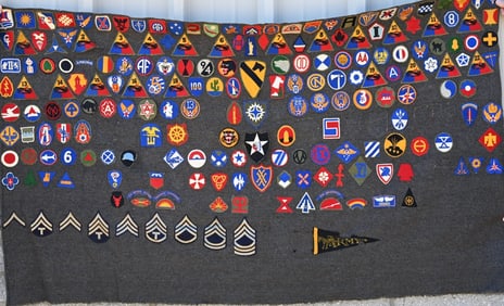 WWII US ARMY PATCH BLANKET W 196 INSIGNIA WW2