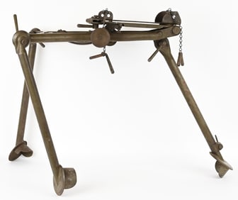 FABRIQUE NATIONALE MAG 58 MACHINE GUN TRI POD