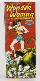 1965 AURORA "WONDER WOMAN" FACTORY-SEALED KIT